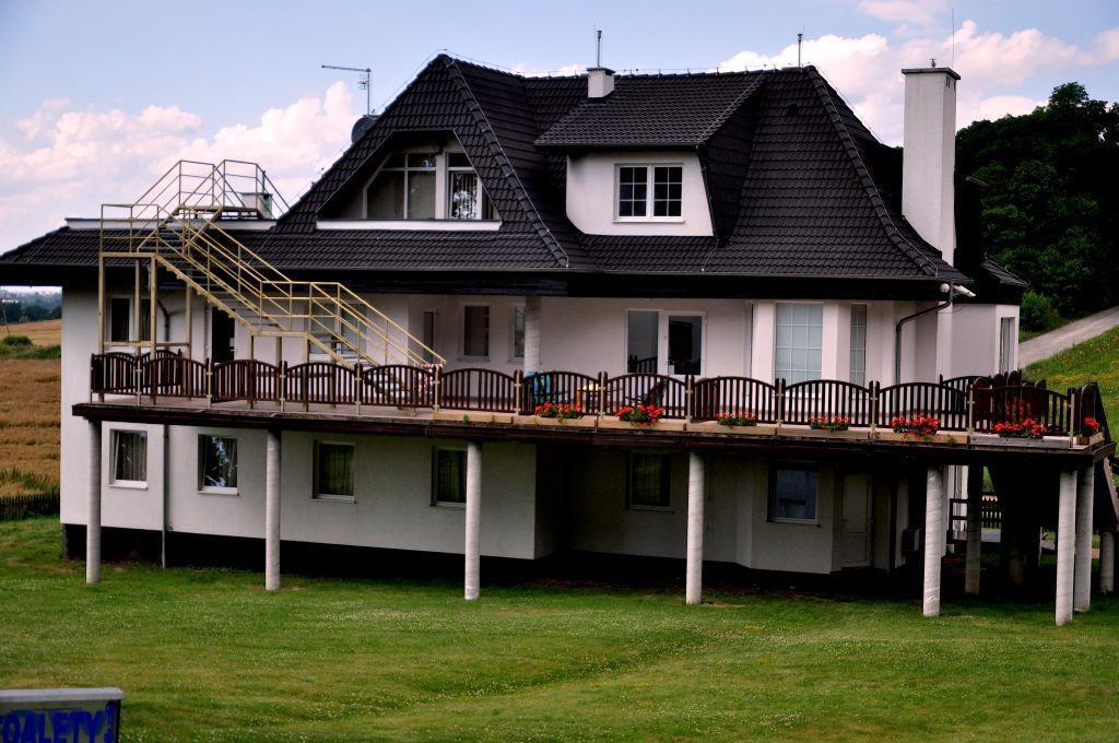 Hotelik Dworek Legnickie Pole 4Km Od Legnicy Eksteriør billede